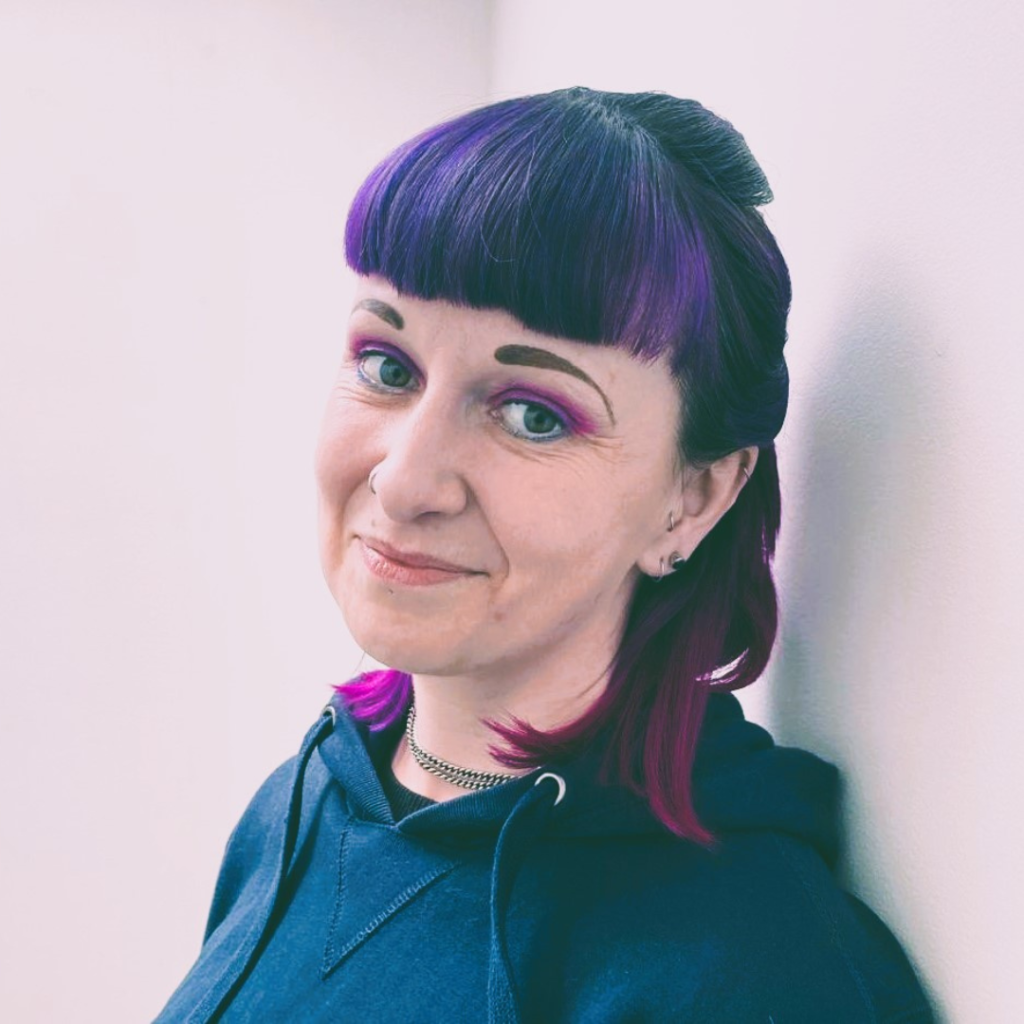 Dr Amy HOLT (United Kingdom) | Artist and Bioscientist in the field of immunology and microbiome research.