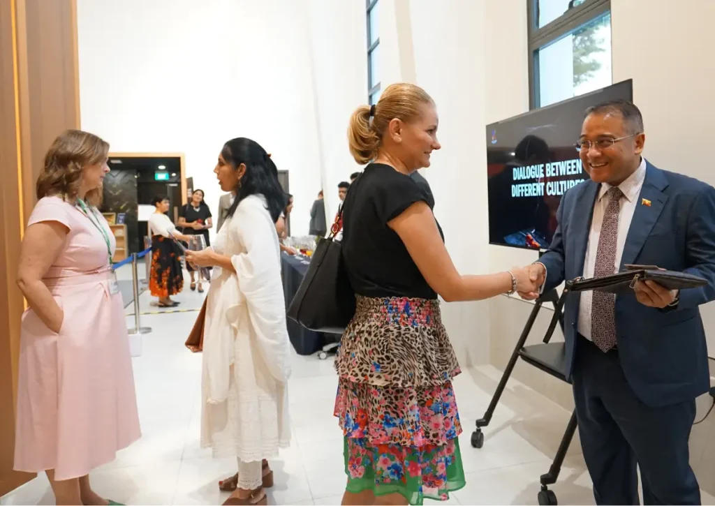 Government representatives from Australia, Hungary, India, Italy, Kazahkstan, Myanmar, Poland, Romania, Singapore, Switzerland and EU attended the events in Italy and Singapore. © Monia Pavoni (left) Asia-Europe Foundation (right)