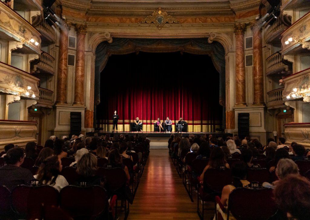 Full house at the Teatro Zandonai in Rovereto, Italy for the performance of The Rite of Spring. © Monia Pavoni