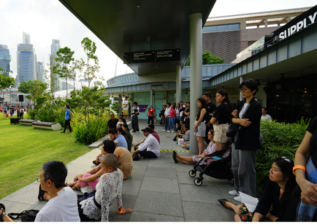 Audiences from all walks of life witnessed Wreck at the Esplanade outdoor space in Singapore. © Asia-Europe Foundation