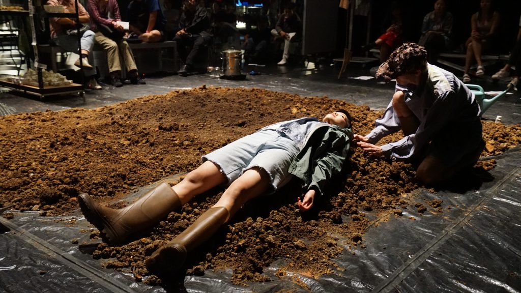 An exploration of grief and transformation through the lends of the 2 dancers' personal stories © Asia-Europe Foundation