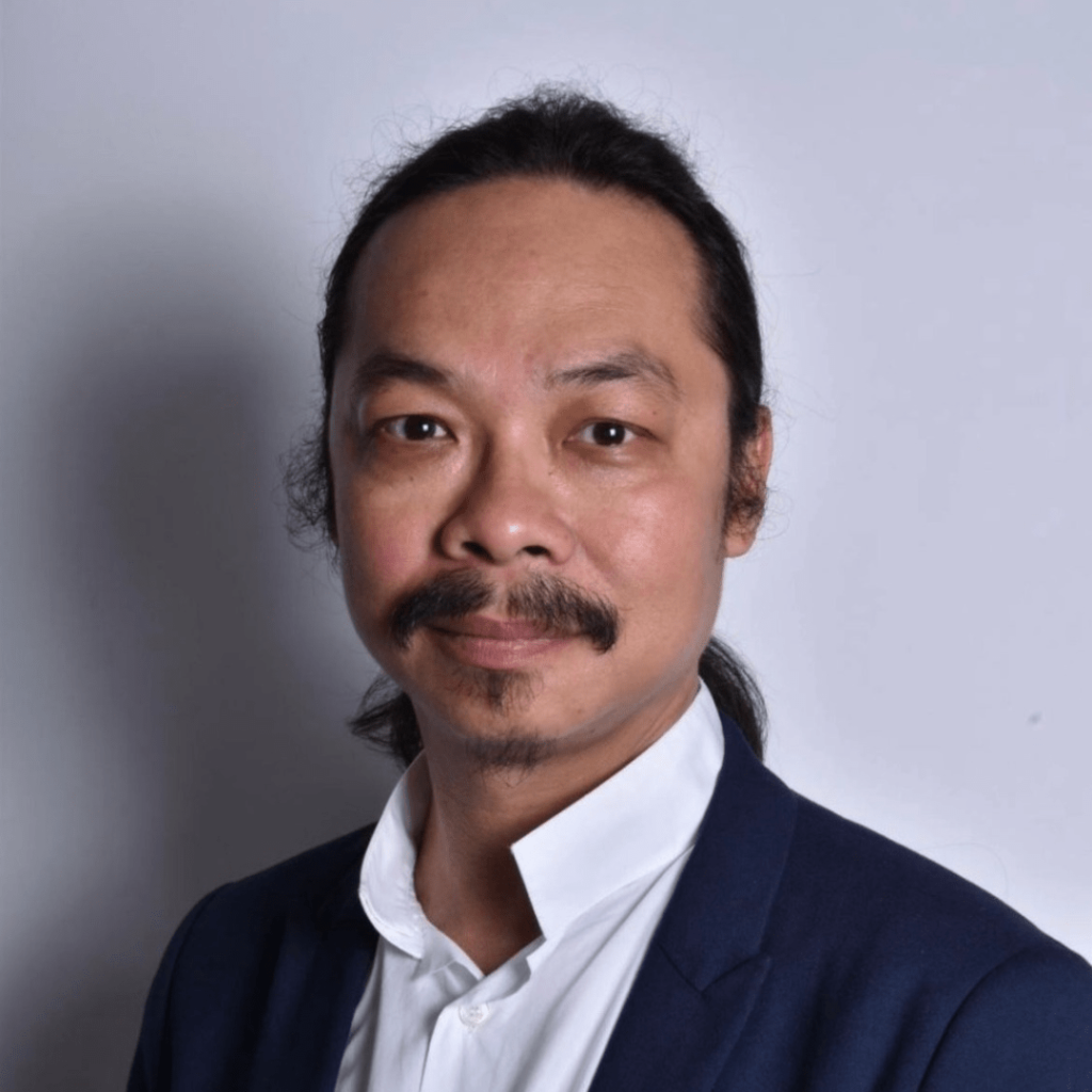 Born in 1980, Aung Ko studied Fine Art Painting at the University of Culture, Yangon. He began his career as a painter but later embraced sculpture, installation art and video. Together with his life partner Nge Lay, Aung Ko founded the Thuye’dan Village Art Project in his native village in northern Myanmar. Aung Ko left Myanmar in February 2021. He has obtained refugee status and lives and works in Paris, France. Aung Ko has participated in Biennales, group shows and residencies worldwide.