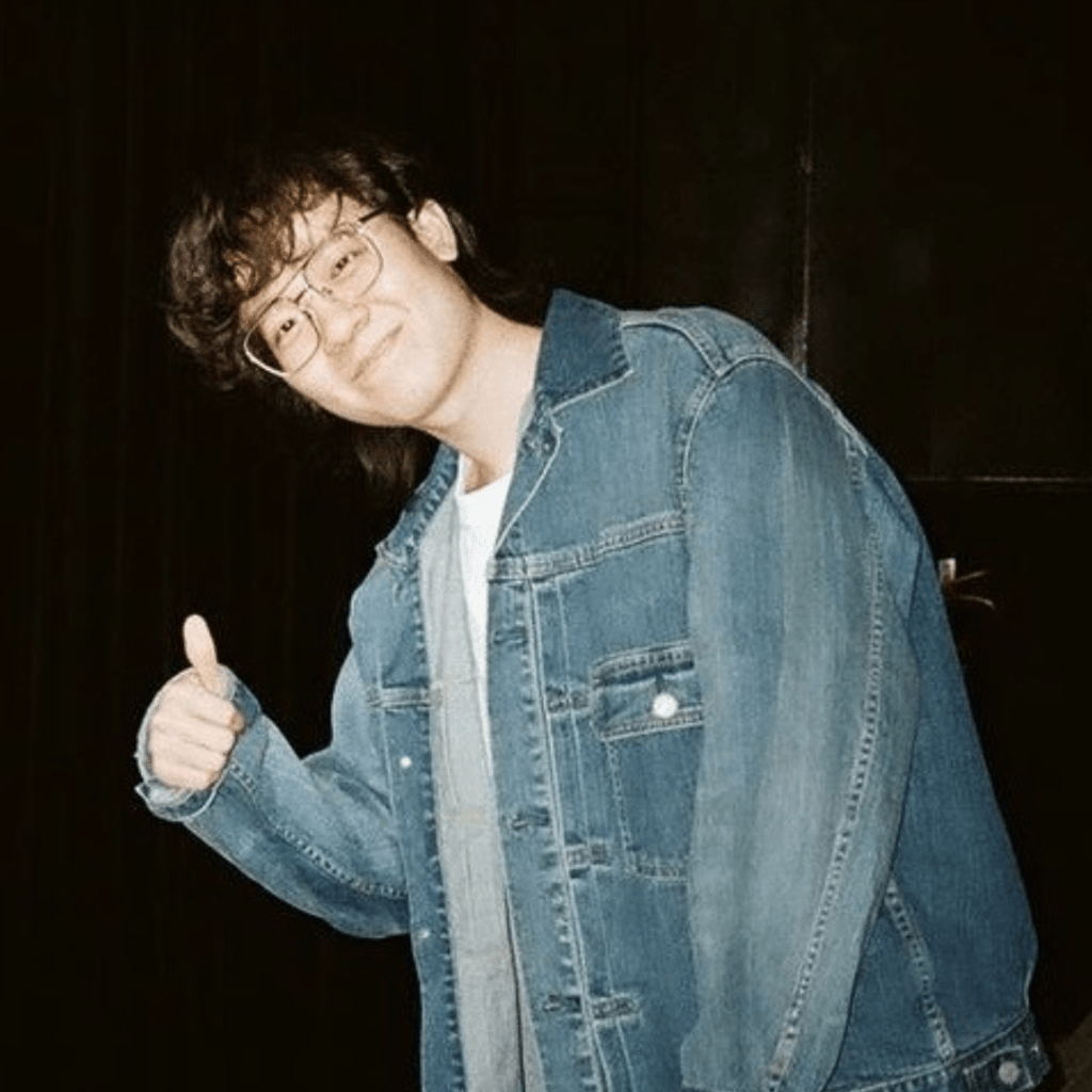 Cheng Hao is a final-year undergraduate pursuing a double major in English Literature and Art History at Nanyang Technological University. With a penchant for experimental film, he is interested in the intersections between moving images, text, art, and writing, particularly with the limitations of language, and looking at what falls through the gaps in translations. Recently, he has spoken at the 2025 SUNY New Paltz Undergraduate Art History Symposium about the works of Indonesian artist S. Sudjojono and authorial intentionalism.