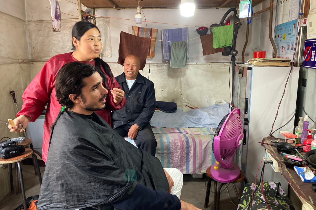 Filming of CHINA 354 ©ph Luis Cuenca Castro