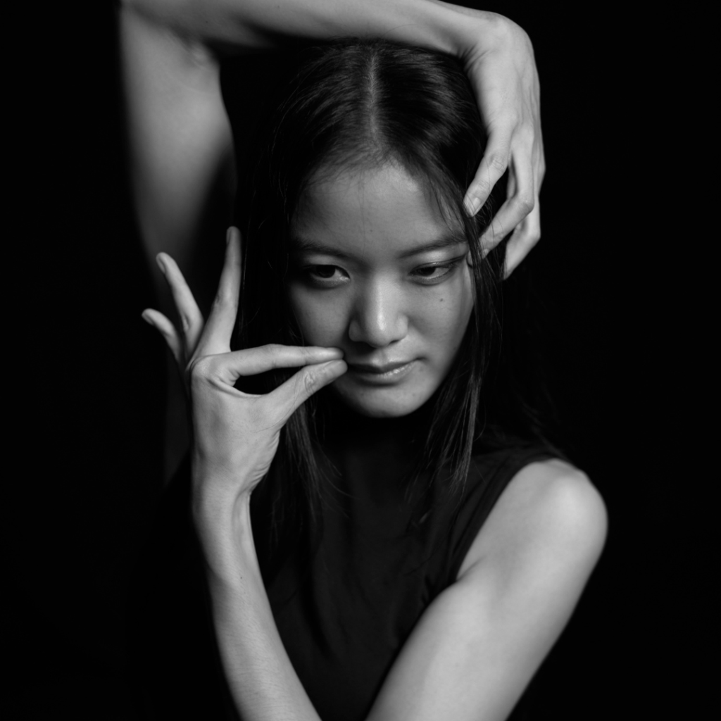 Noutnapha Soydala is a Lao dancer and co-founder of the Fanglao Dance Company since 2013 with the aim of developing the practice of contemporary dance and encouraging international artistic cooperation. She began learning Lao Traditional Dance at age of six during primary school in Vientiane. In 2006, She discovered contemporary dance during a dance workshop with Lao-French choreographer Olé Khamchanla. From 2008 she started annual tours in France with Compagnie KHAM; residencies and work with many international artists such as Cite internationale des Arts in Paris; Trois C-L in Luxembourg; Monsoon Project in Belgium; SEA Choreolab in Malaysia; Tokyo Festival; Mekong Cultural Hub in Taiwan/Vietnam; NDA Dance Festival; Company SIGA and Korea National Contemporary Dance Company in South Korea.