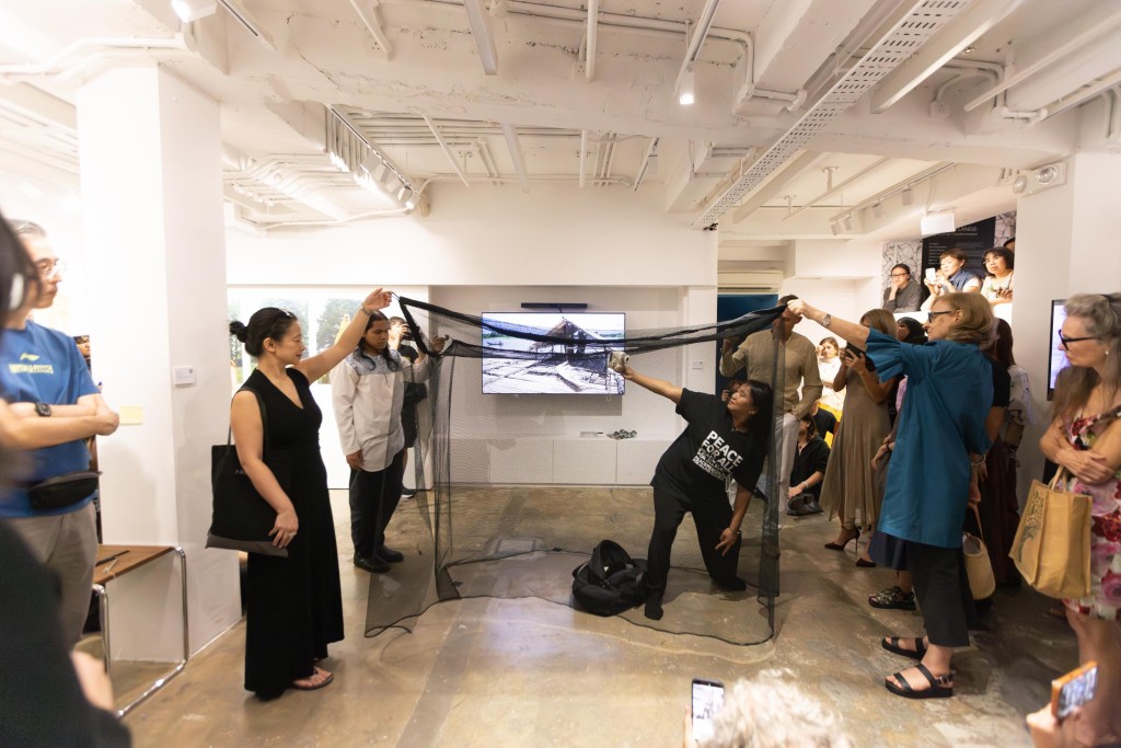 Live performance by Nge Lay at ‘Between Lands: Migration as Transformation’, AECFest 2025 Closing Curtain in Singapore © Naoko Kaneda