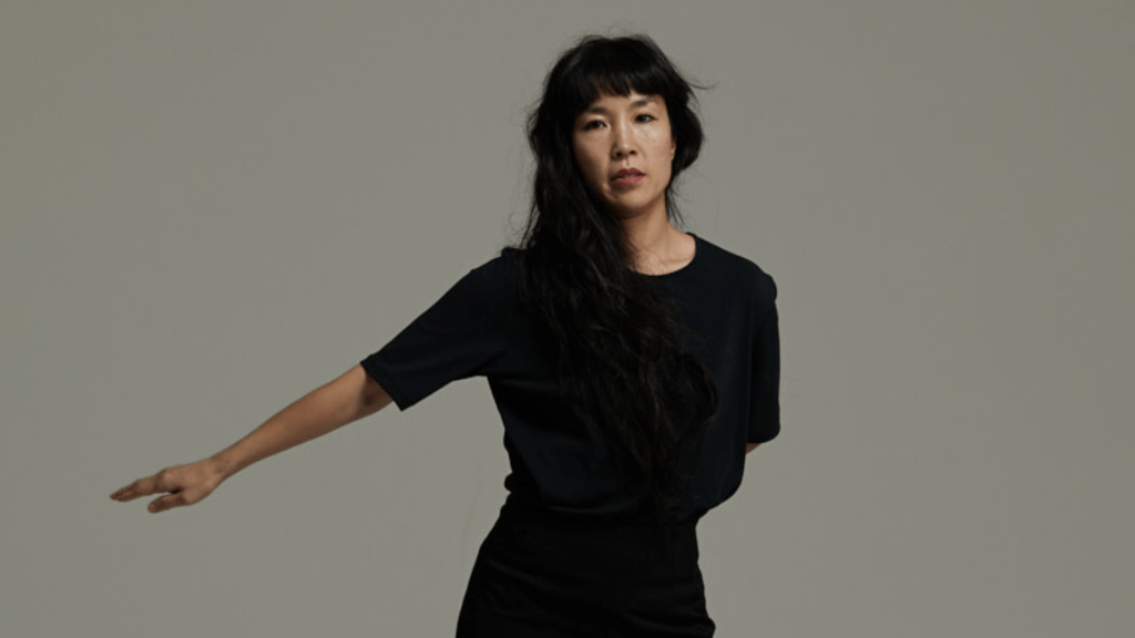 Born in South Korea, Sung Im Her studied contemporary dance at Hansung University and later at P.A.R.T.S. in Brussels. After graduating, she worked extensively as a performer with leading European and Korean companies, including Les ballets C de la B, Needcompany and Jan Fabre/Troubleyn. Alongside this, she developed a distinct choreographic practice marked by physical intensity, precision and repetition. 
Her work has been commissioned and supported internationally, including by the Korean Arts Council, Aerowaves, The Place London and Seoul Performing Arts Festival. Sung Im Her has received multiple awards and recognitions, including Best Emerging Artist (Korea, 2019) and Dance Artist of the Year (2022).
