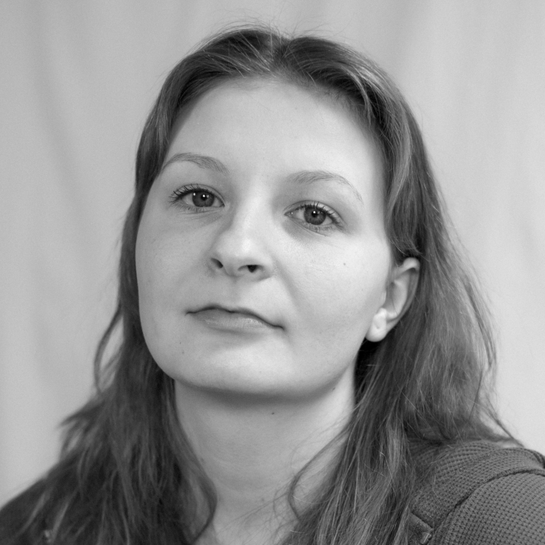 Heneliis Notton is a dramaturg, curator and writer based in Tallinn, Estonia. She's currently working as a dramaturg in a performing arts centre Kanuti Gildi SAAL. Since 2022 they've been part of the curatorial team of an international performing arts festival SAAL Biennale and since 2024 she's the lead producer of the festival Baltic Take Over. At other moments she works as a dramaturg with various artists in Estonia and elsewhere. At moments other than those she writes stuff - her play "Emesis" won special recognition at the 2021 playwriting competition by the Estonian Theatre Agency and their 2025 book "Tähed Agnesele" has been nominated for the Literary Award of the Estonian Cultural Endowment and the Estonian Women's Literature Award.