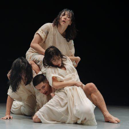 AECF26 Closing Curtain 'O:ro' © Crispian Chan